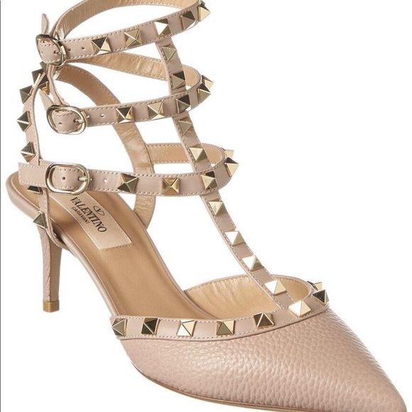 ***Sold***
Valentino Garavani Rockstud Caged 65 Grainy Leather Ankle Strap Pump - Picture 3 of 10